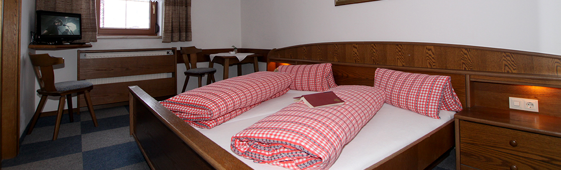 Zi 4 Schlafzimmer3
